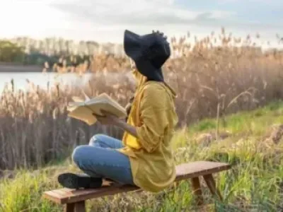 زندگی اصیل در دنیای پر سروصدا: چطور خودِ واقعی‌مان را دوباره بسازیم؟ 